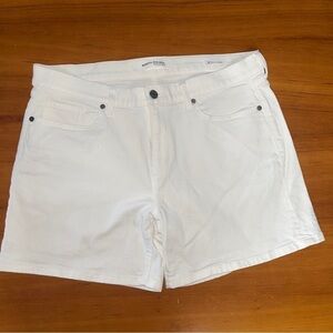 BANANA, Republic Premium Denim White Rollup Shorts Size 30